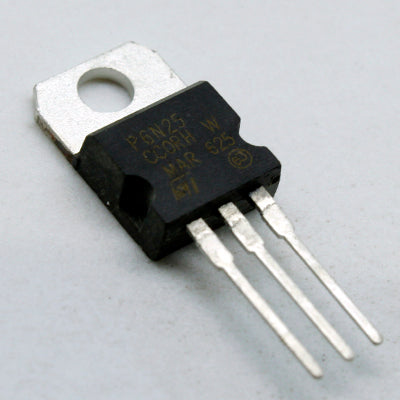 TRANSISTOR MOSFET C-N 6A/250V TO-220