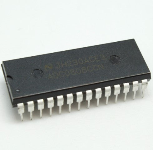 CONV A/D 8 BITS C/MUX DE 8 CANALES.                        ADC 0808CCN.