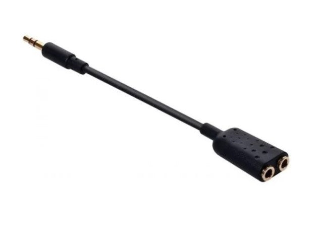 ADAPTADOR  Y  1 PLUG 3.5mm  A 2 JACK 3.5mm.   251-135NE