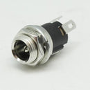 JACK DE 5.5mm CON PIN DE 2.1mm PARA CHASIS (DC-025M).                       JA-174