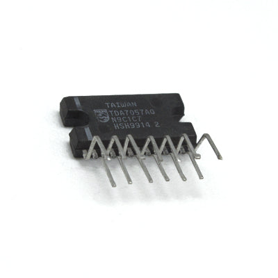 AMPLIFICADOR STEREO SALIDA BTL 2X8 W CONTROL VOL. DC TDA 7057AQ